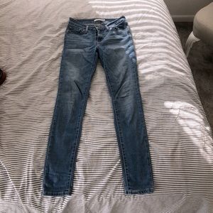 Levi’s Skinny 711 Jeans